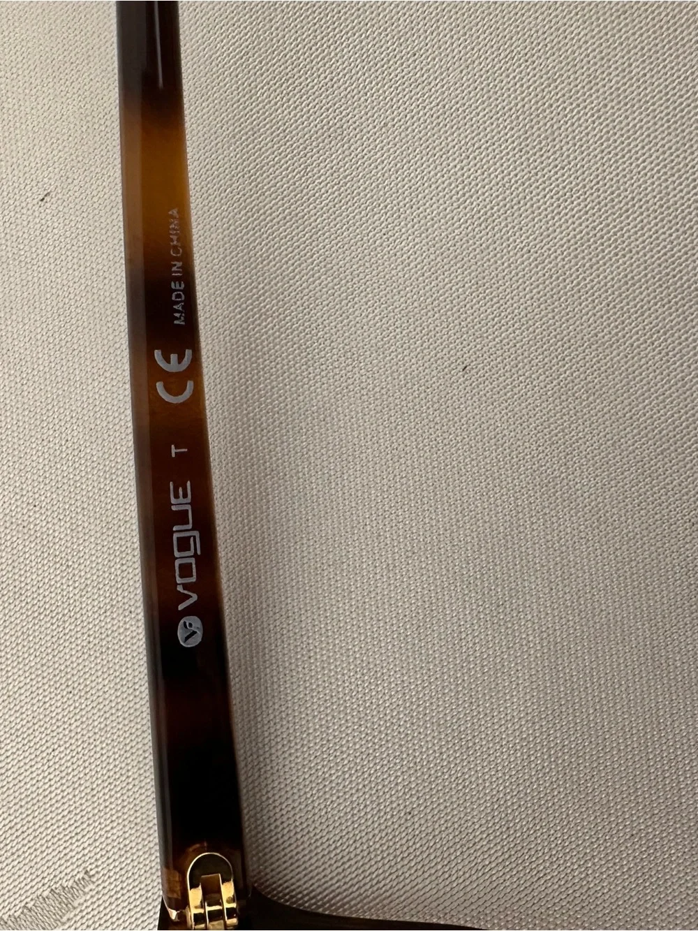 Vogue Tortoiseshell Cat-Eye Glasses in Brown and Black 51 17 140